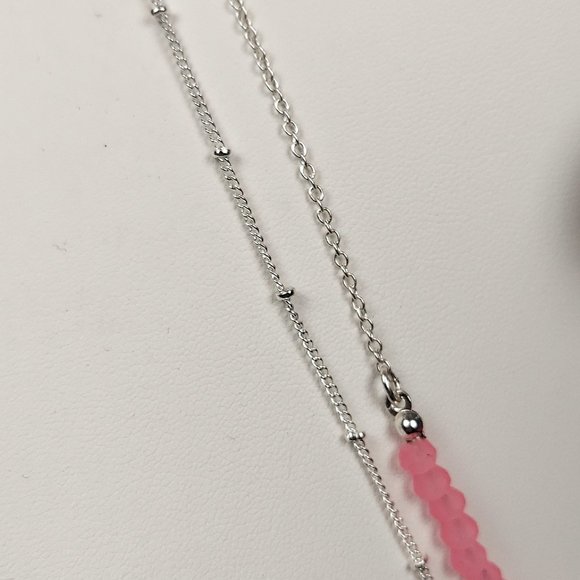 NIB AVON 2 TIER SILVER TONE SAND DOLLAR NECKLACE AND EARRING SET (PINK) - Picture 11 of 14